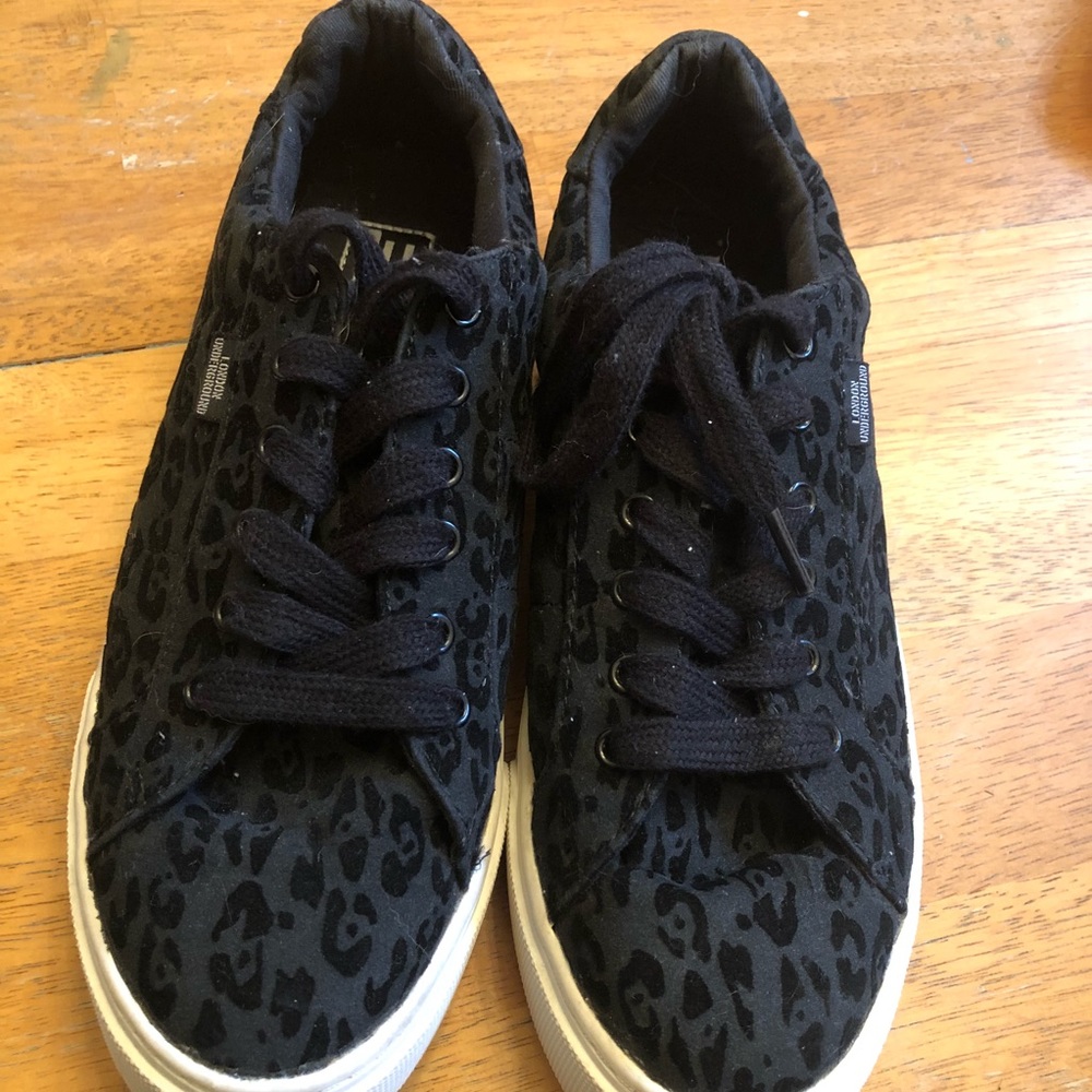 London Underground blk & grey shoes good cond 8